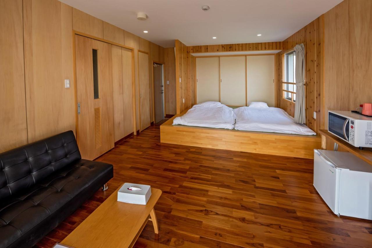 Guest House Kawamitsu Miyakojima  Eksteriør bilde